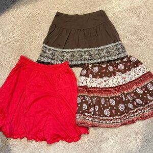 Faded Glory Skirt Set - Vibrant Red, Rich Brown, Soft Cream
